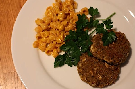 Meatless Friday: Oh She Glows Spelt Burgers