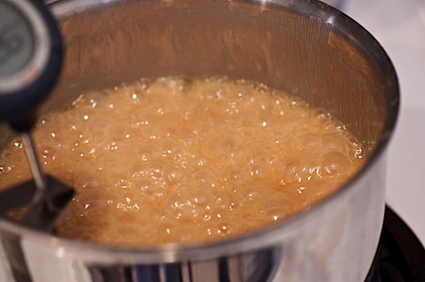 Pink Salted Chewy Caramel Candy Recipe #dessert #candy #recipe #homemade #homemadegift #holiday