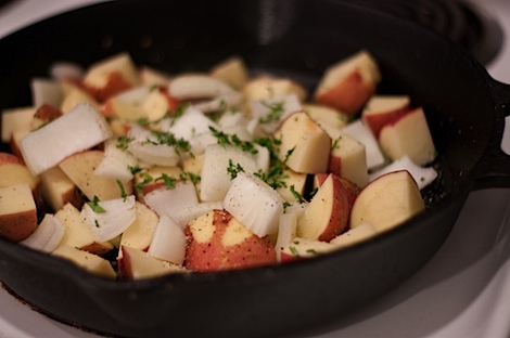 One Pot Turkey Skillet Dinner Recipe (With Potatoes and Smoked Mozzarella)