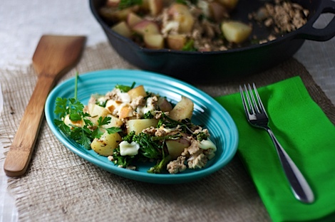 One Pot Turkey Skillet Dinner Recipe (With Potatoes and Smoked Mozzarella)