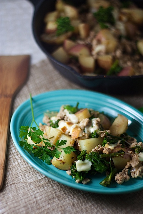 One Pot Turkey Skillet Dinner Recipe (With Potatoes and Smoked Mozzarella)