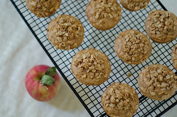 Apple Oatmeal Muffins with Sweet Oatmeal Topping Recipe