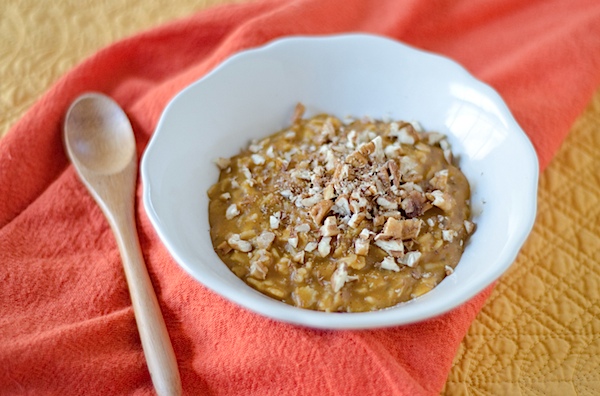 Healthy Pumpkin Pie Oatmeal Recipe - an easy oatmeal upgrade!