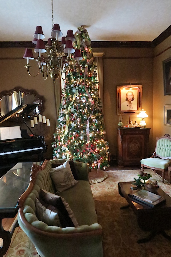 Asheville Team Trip (Reynolds Mansion at Christmas and Rosetta's Kitchen)