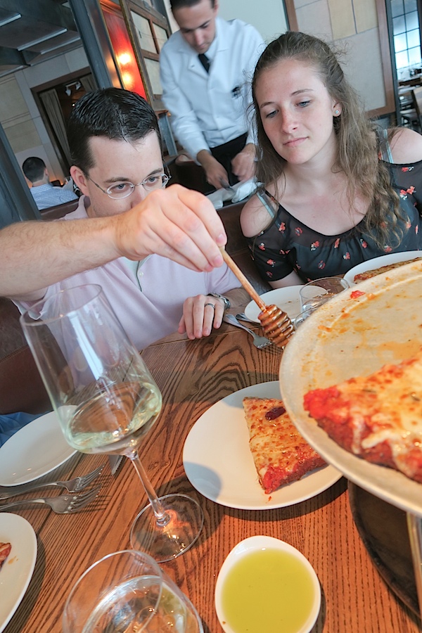 Quality Italian and Chicken Parm Pizza NYC