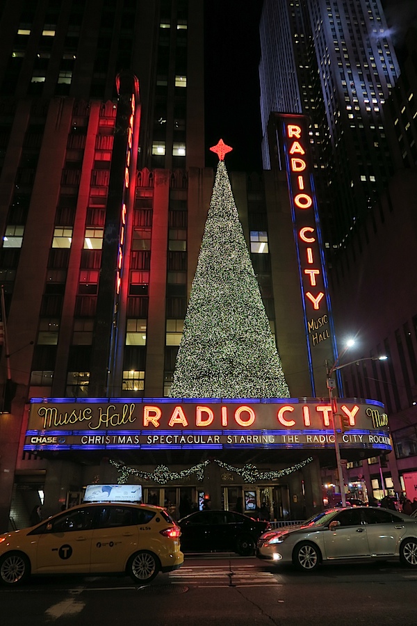 Christmas in Midtown Manhattan 2016