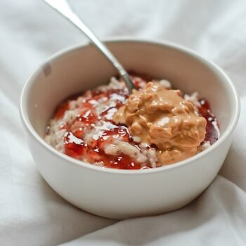 Peanut Butter and Jelly Stovetop Oatmeal Recipe