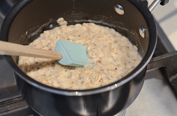 How to Make Stovetop Oatmeal: 5 Tips