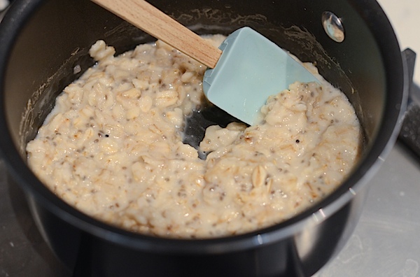 How to Make Stovetop Oatmeal: 5 Tips