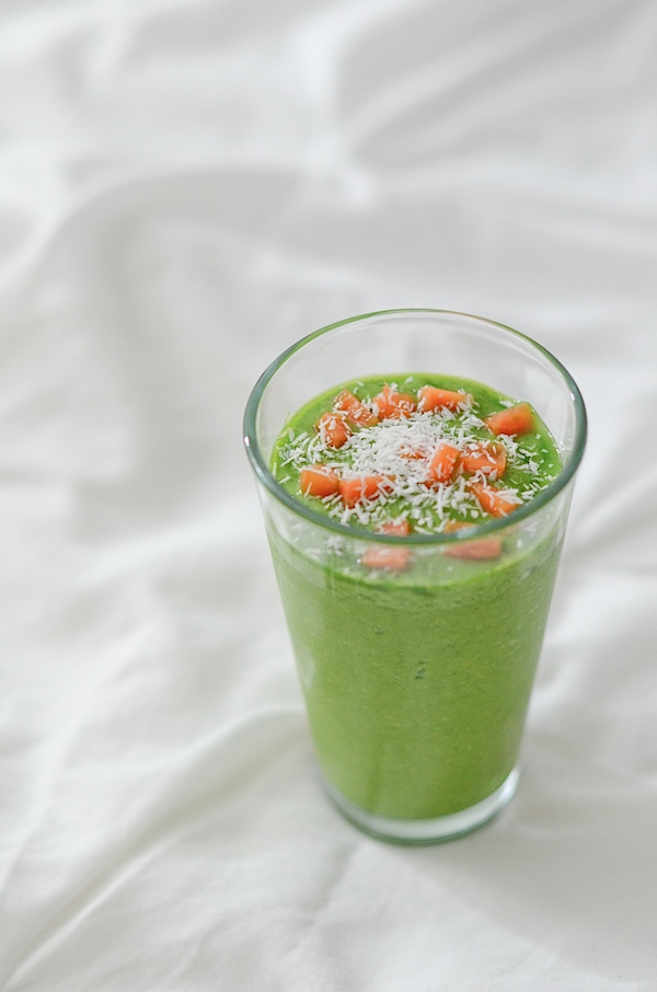 Papaya Coconut Green Smoothie Recipe