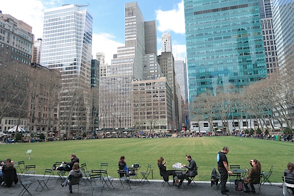 Lunch in Bryant Park {What I Ate Wednesday}