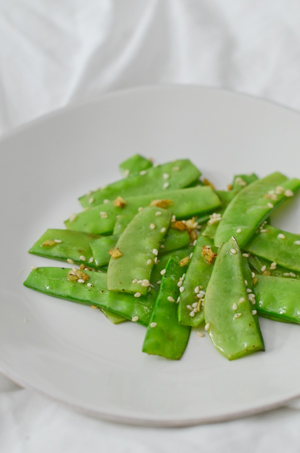 Sesame Ginger Snow Peas Recipe - The Chic Life