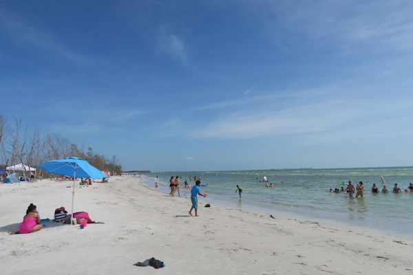 Sisters in Tampa: Day 3 (Fort De Soto Beach Sand Bar)