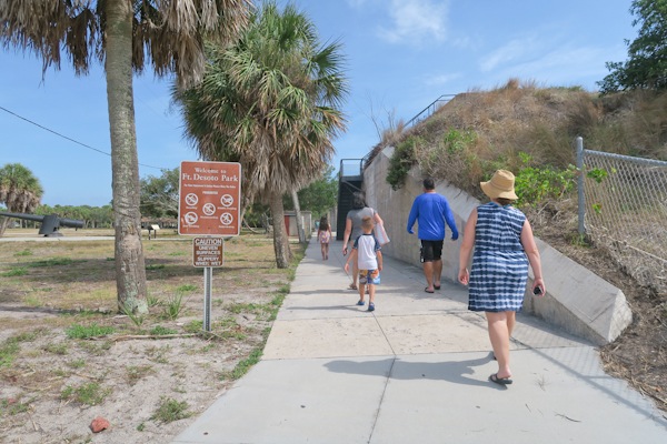 Sisters in Tampa: Day 3 (Fort De Soto Beach Sand Bar)