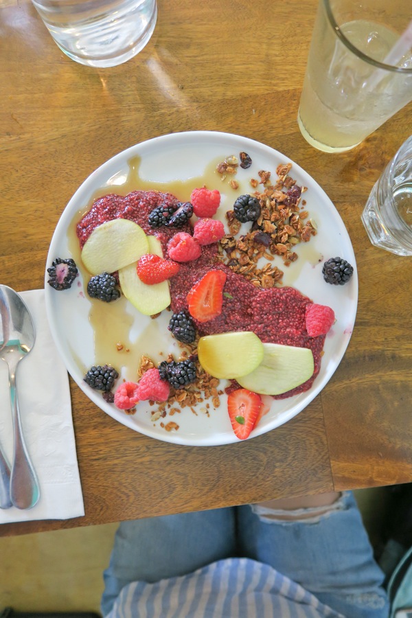 What to Do in NYC: Brunch at Joseph Leonard *VIDEO*