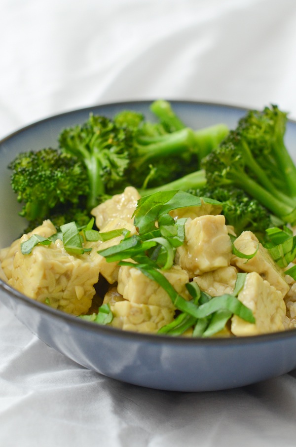 Green Curry Tempeh Bowl Recipe