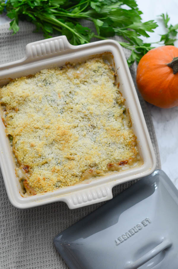 Try my lightened up Turkey Tetrazzini with your Thanksgiving leftovers. This fall recipe is easy and super delicious too. No gross canned soup. This is a clean eating version of a classic! Click for the recipe and a video. #fallfood #fallrecipe #recipe #healthy #healthyrecipes #healthyfood #cleaneating #recipe #realfood #thanksgivingleftovers