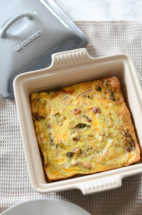 Transform your Thanksgiving leftovers into this delicious and Healthy Leftover Turkey and Veggie Breakfast Casserole with this cleaning eating recipe. Perfect for a post-holiday breakfast. Your family will love this fall recipe. #fallfood #fallrecipe #recipe #healthy #healthyrecipes #healthyfood #cleaneating #recipe #realfood #thanksgivingleftovers