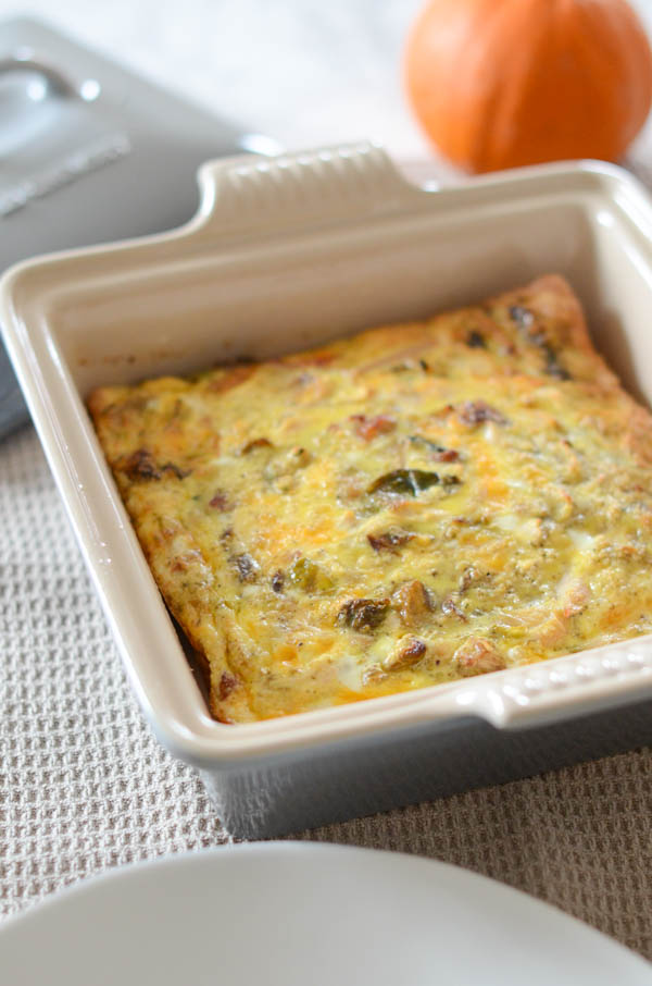 Transform your Thanksgiving leftovers into this delicious and Healthy Leftover Turkey and Veggie Breakfast Casserole with this cleaning eating recipe. Perfect for a post-holiday breakfast. Your family will love this fall recipe. #fallfood #fallrecipe #recipe #healthy #healthyrecipes #healthyfood #cleaneating #recipe #realfood #thanksgivingleftovers