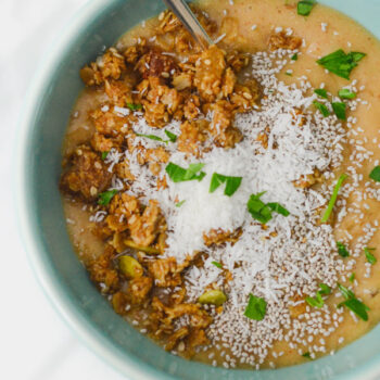 Papaya Parsley Smoothie Bowl Recipe | Vitamin C Boost