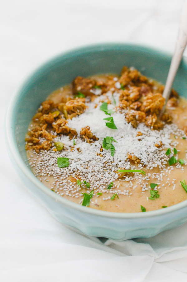 Papaya Parsley Tropical Smoothie Bowl Recipe | Vitamin C Boost