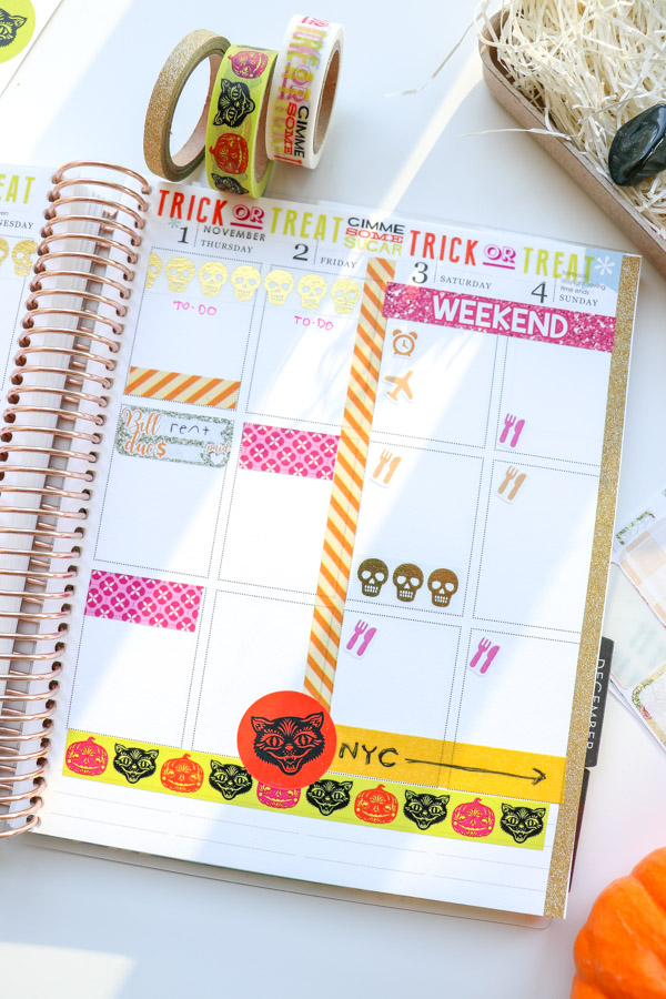 Glam-o-ween! Here's a chic glam and pink Halloween look for your planner decorations. This look leaves space for writing while still being super colorful with a fun play on the traditional Halloween colors. Uses washi tape and stickers. #erincondren #lifeplanner #planner #planning #erincondren #plannerdecorations #plannerideas 