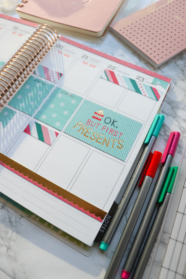 Click to see how I decorate my planner without using any stickers or washi tape (no Etsy!) | Plan with Me: Christmas No Washi Tape, No Stickers | Erin Condren 2018 #erincondren #lifeplanner #planner #planning #erincondren #plannerdecorations #plannerideas