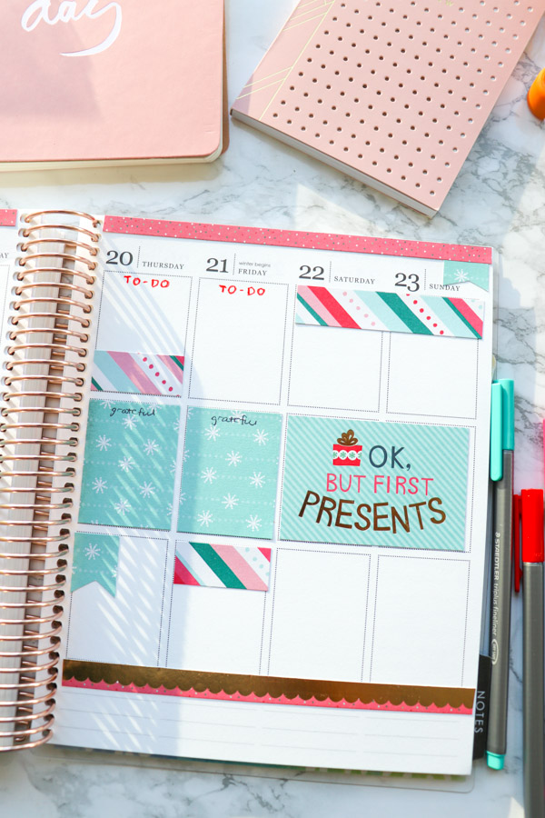 Click to see how I decorate my planner without using any stickers or washi tape (no Etsy!) | Plan with Me: Christmas No Washi Tape, No Stickers | Erin Condren 2018 #erincondren #lifeplanner #planner #planning #erincondren #plannerdecorations #plannerideas