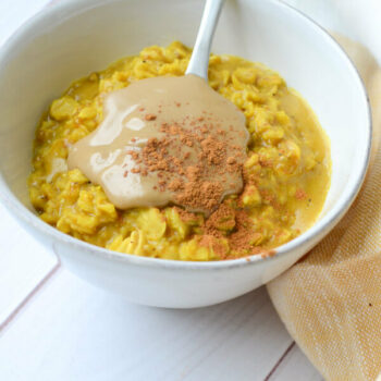 If you like Golden lattes, you'll love this Golden Oatmeal Recipe with Turmeric and Sunbutter. This anti-inflammatory clean eating recipe is easy and fast for a quick, delicious breakfast. #recipe #healthy #healthyrecipes #cleaneating #vegan #vegetarian #breakfast #breakfastfood