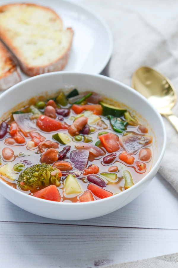 This is one of my weight loss secrets - soup! It's filling, delicious, and easy to make. And this clean eating Quick Veggie Bean Soup recipe is a winner. Plus it makes plenty of leftovers for easy lunch and dinner meals later in the week. #recipe #healthy #healthyrecipes #healthyfood #cleaneating #dinner #dinnerrecipes #vegan #vegetarian