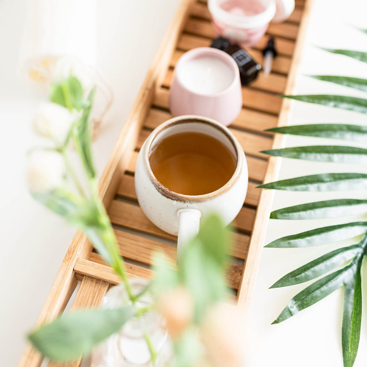 Mugs, candles, plants