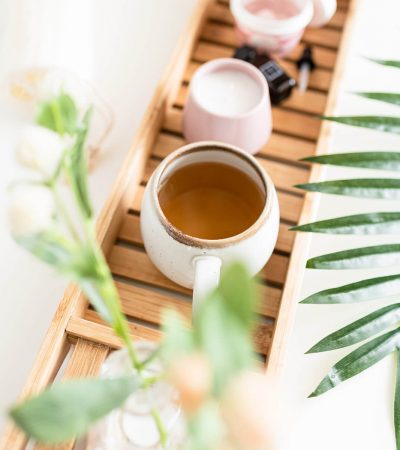 Mugs, candles, plants